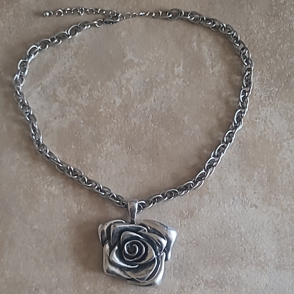 Silver Rose Pendant Necklace